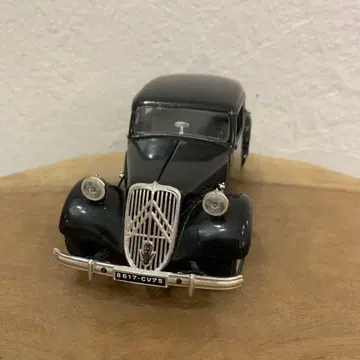 1/24 다이캐스트카 CITROEN 15cv 시트로엥