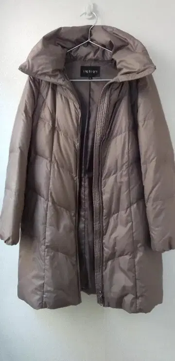 INDIVI 브라운 롱 다운 코트