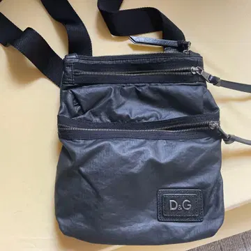 D&G 블랙 숄더백