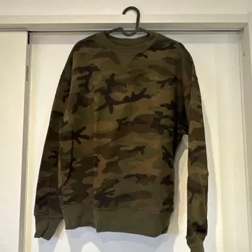 GAP 카모 패턴 트레이닝복