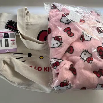 시마무라 토트백 플리스 상의 2세트 해피백 산리오