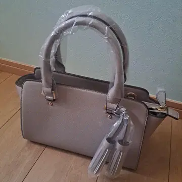 새상품 태슬 포함 그레이지 2way 핸드백