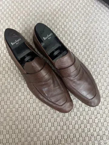 Bertulli 브라운 가죽 로퍼 9