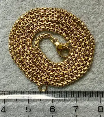 골드 컬러 베네치안 체인 목걸이