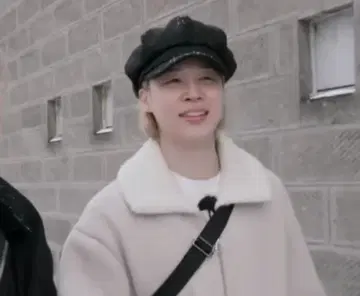 지민, 주가 착용 헌팅 캡