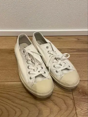 MOONSTAR 화이트 스니커즈 23.5cm