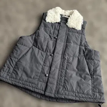 이번 시즌 니코앤드 - 그레이 퀼팅 얇은 소재 충전솜 베스트 F