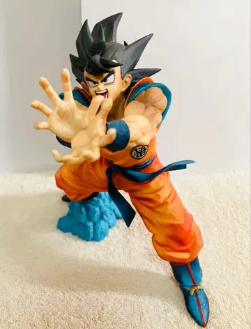 드래곤볼 Z 손오공 초 에네르기파 피규어
