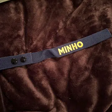 MINHO 네이비 리본