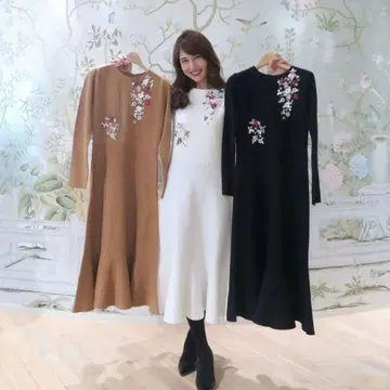 체스티 비쥬 플라워 머메이드 원피스 니트