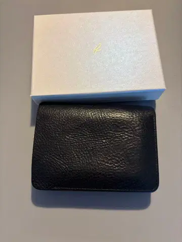 forme short wallet