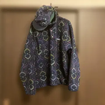 파타고니아 1994 스냅T 덕빌 세트 태피스트리