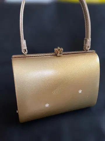 백 결혼식 골드 컬러 골드 클러치백 기모노 가방 기모노 가방 후리소데