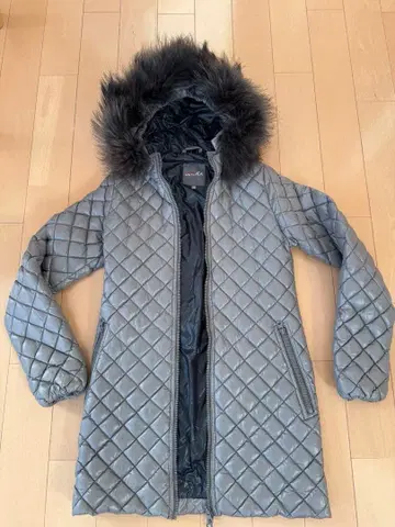 Duvetica 그레이 퀼팅 자켓 S 사이즈 인증서 포함