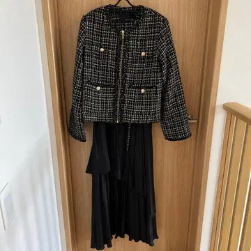 YECCA VECCA 트위드 자켓과 원피스