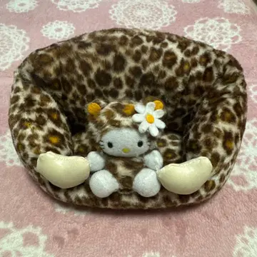 헬로키티 레오파드 무늬 소품함 차량용 굿즈