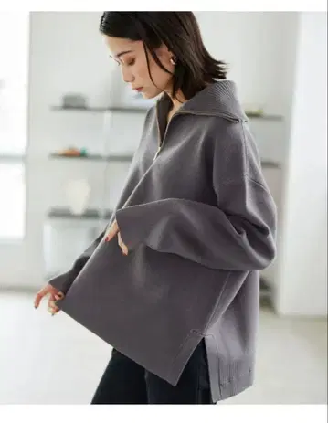 BARNYARDSTORM 차콜 그레이 하프 지퍼 니트