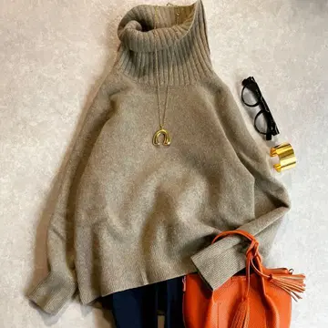 새상품급 스픽&스팬 캐시미어 울 터틀 풀오버 모카 밑단 리브