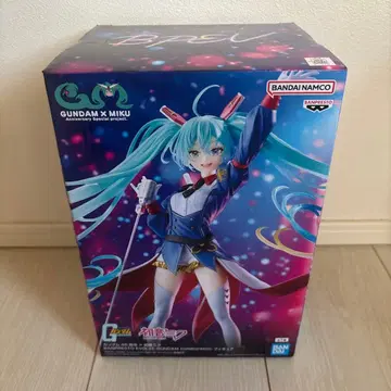 GUNDAM 45주년 X 하츠네 미쿠 피규어