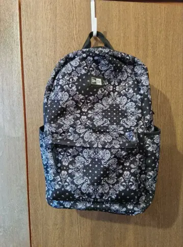 [ 새상품급 ] NEWERA 백팩 백팩 페이즐리 무늬