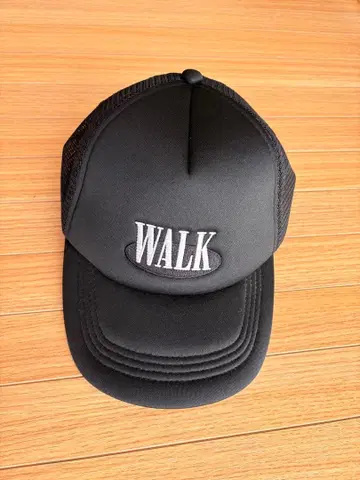 WALK IN PARIS 블랙 트래커 캡