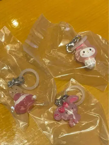 산리오 캐릭터즈 윳루토 메지루시 액세서리