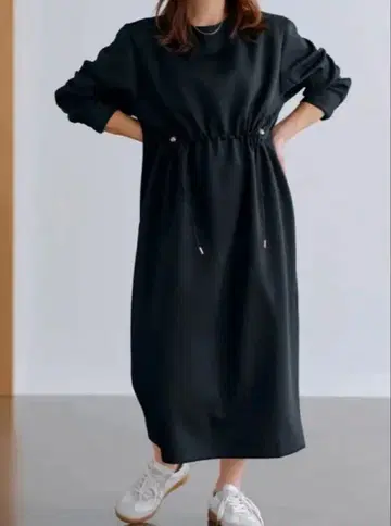 COHINA 드로스트 디자인 종이상자 원피스