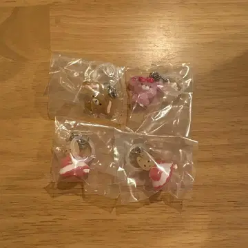 산리오 윳토메지루시 액세서리 4개 세트