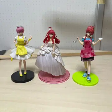 피규어 3체 세트 에이프런 드레스