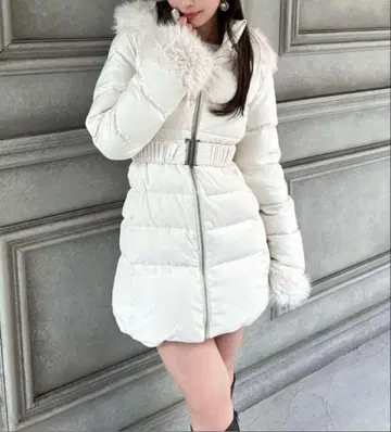 리젝시 다운 화이트 새상품급