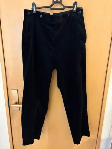 MHL. 블랙 코듀로이 캐주얼 팬츠