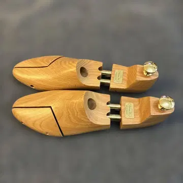 트레이딩 포스트 정품 슈트리 38 24cm ~ 25cm