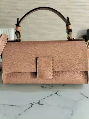 새상품 택 포함 ANAYI 숄더백 가죽 로리스테라