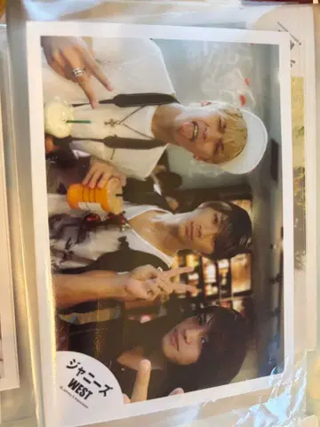 쟈니즈 WEST 공식 사진 묶음 판매