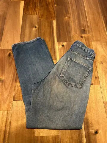 신존 데님 스트레이트 하이웨스트 색빠짐 가공 36 사이즈