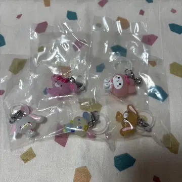 산리오 메지루시 액세서리 가챠 우사하나