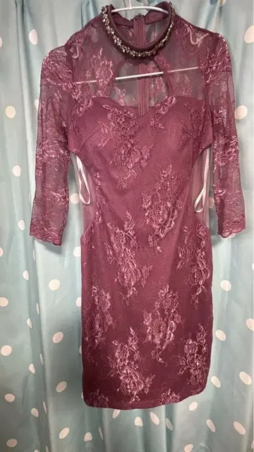 핑크 레이스 타이트 드레스