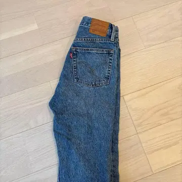 Levi's 다크 블루 데님 청바지
