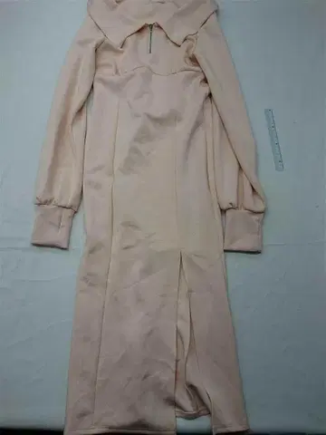 로제뮤즈 RM231CS0305 긴팔 원피스 베이지 계열 M