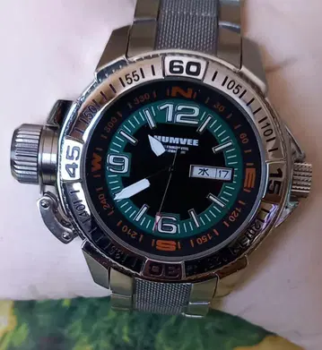 HUMVEE 다이버 워치 100m 방수 블랙/그린 손목시계