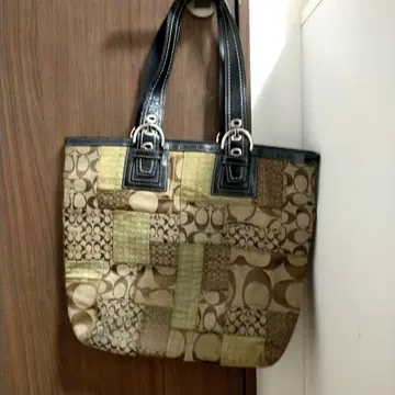 패치워크 디자인 숄더백