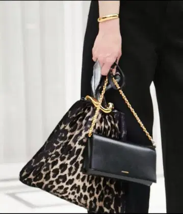 [ CELERI ] 레오파드 미니 플리츠 백