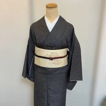 나고야 오비 아이보리 색상 사가라 자수