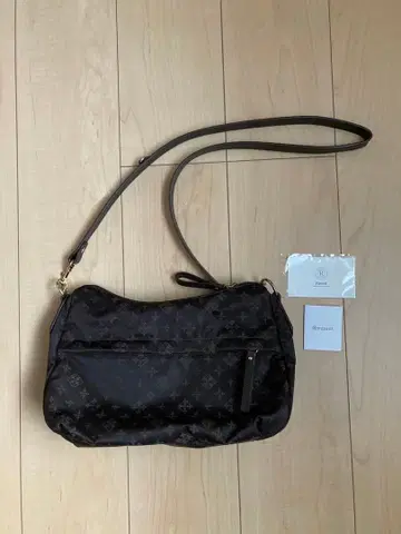 미사용 russet 러셋 숄더백 다크 브라운