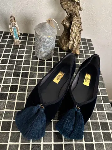 르 탈롱 그리세 네이비 태슬 플랫슈즈 23.5