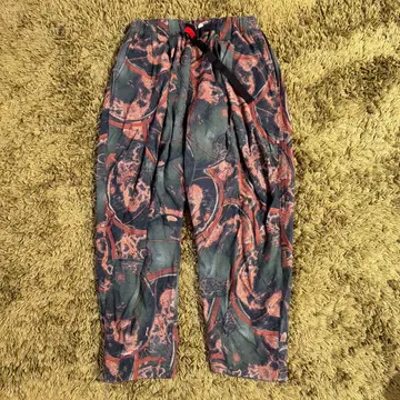 Tightbooth balloon pants