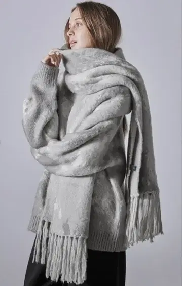 CLEL 모헤어 블렌드 샤기 디자인 대형 머플러 그레이 계열