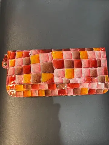 퀘스타 엘라보이스 이탈리아제 소가죽 에나멜 장지갑