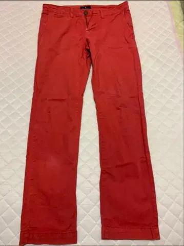 AMERICAN EAGLE OUTFITTERS 치노 팬츠 레드