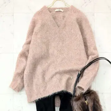 새상품급 venit 베니트 모헤어 V넥 풀오버 니트 핑크